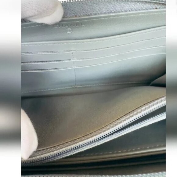 CHANEL Boy lamb skin Gray Authentic Zip Around Wallet - Picture 6 of 10